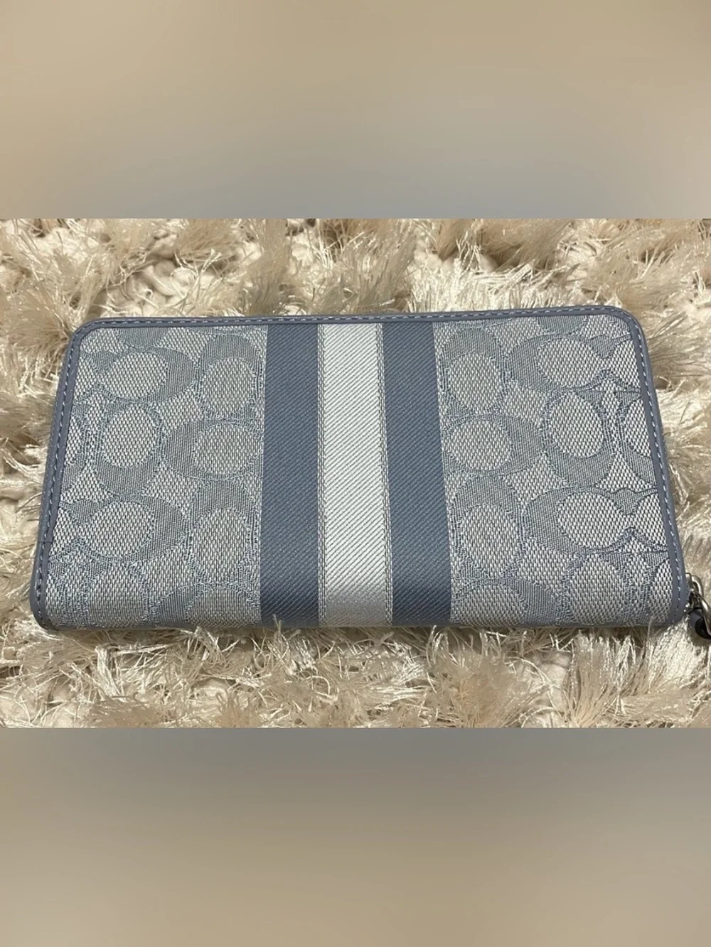 ✨Brand New Coach Dempsey Large Phone Wallet ✨